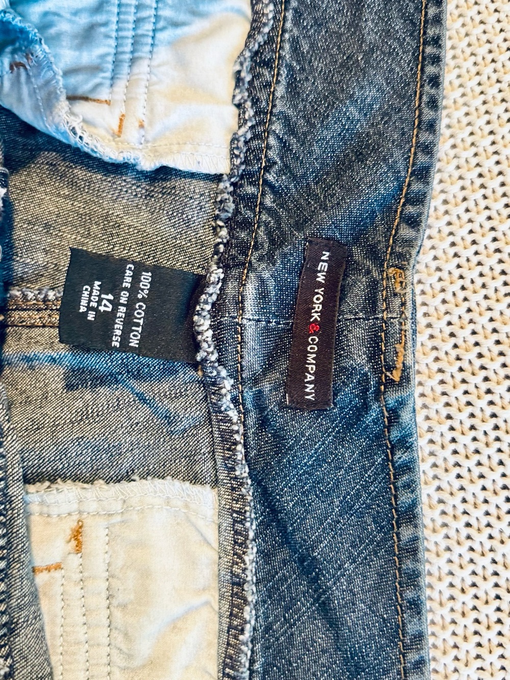 New York & Company Blue Cropped Wide-Leg Cargo Jeans - Picture 11 of 11